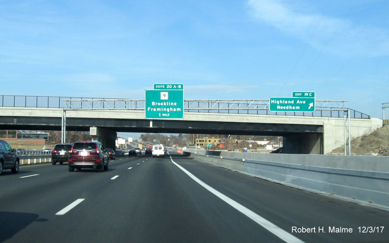 Image of new overhead signage on I-95 North in front of Highland Ave bridge in Add-A-Lane Project work zone in Needham