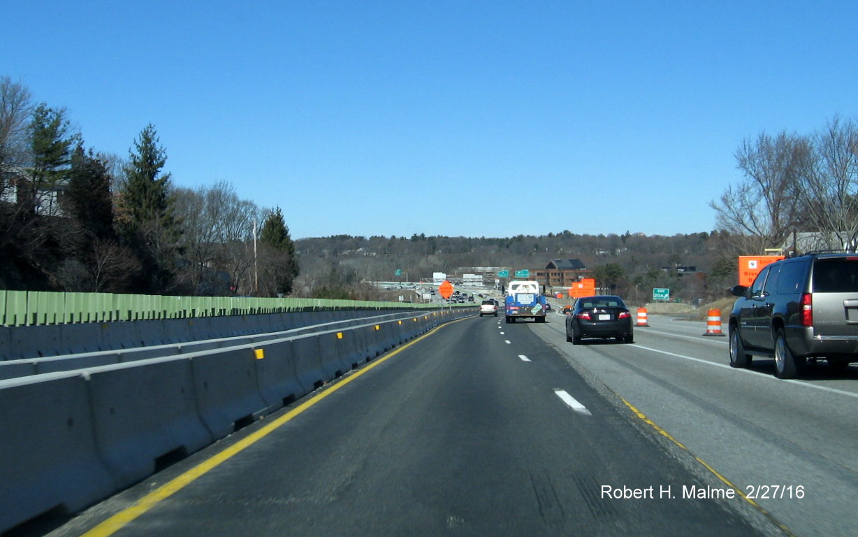 Image of I-95 Add-A-Lane construction zone approaching MA 9 exit in Needham