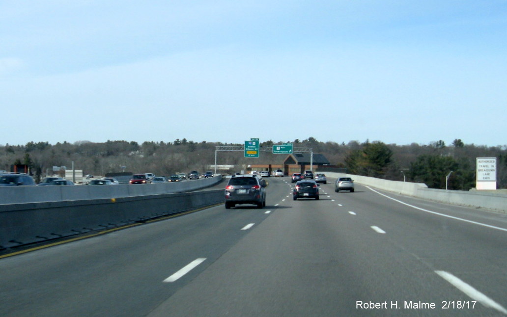 Image of I-95 North traffic using new bridge over MA 9 in Add-A-Lane Project work zone in Wellesley