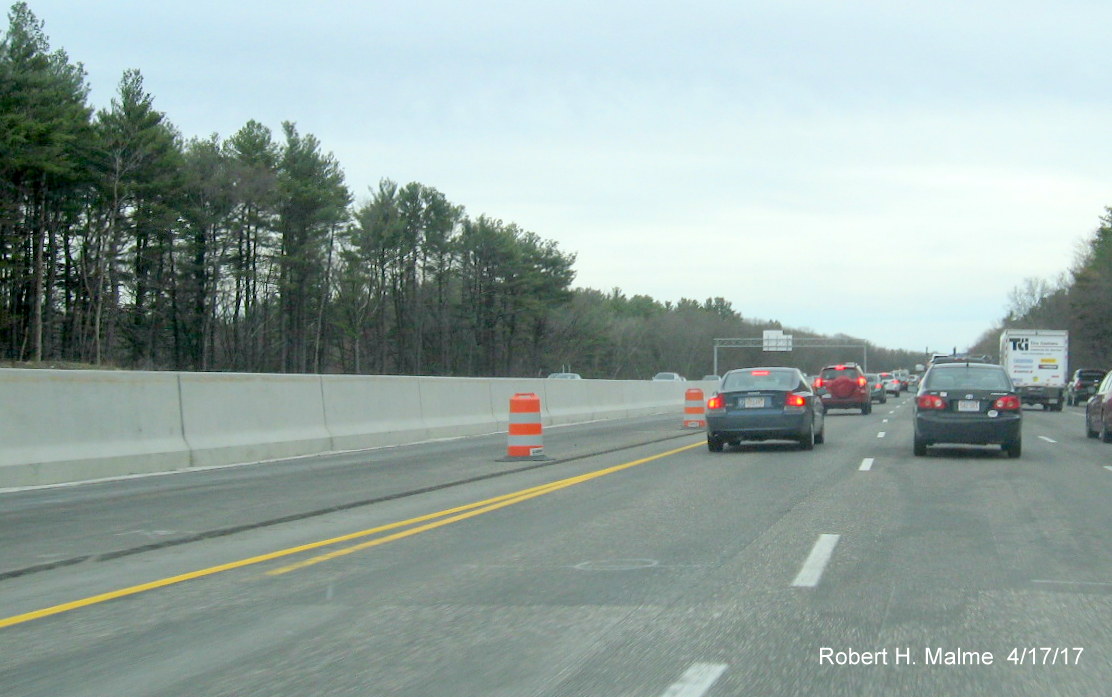 Image of view along I-95 South in Add-A-Lane project work zone in Needham