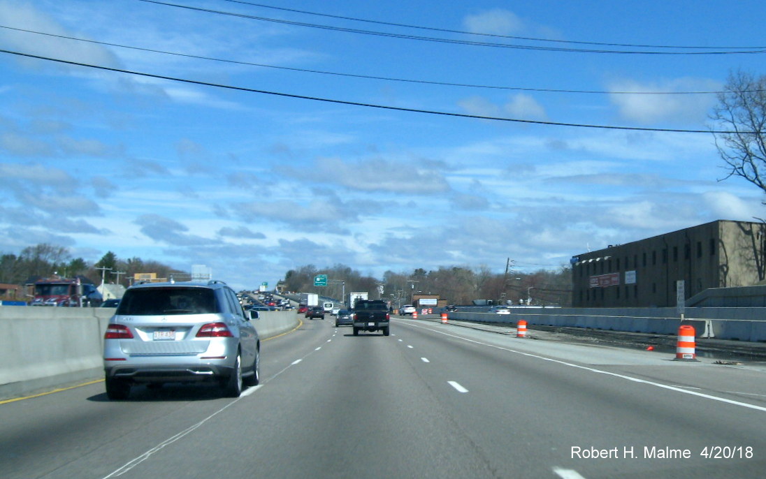 Image of traffic along I-95/MA 128 in Add-A-Lane Project work zone near on-ramp from Highland Ave in Needham
