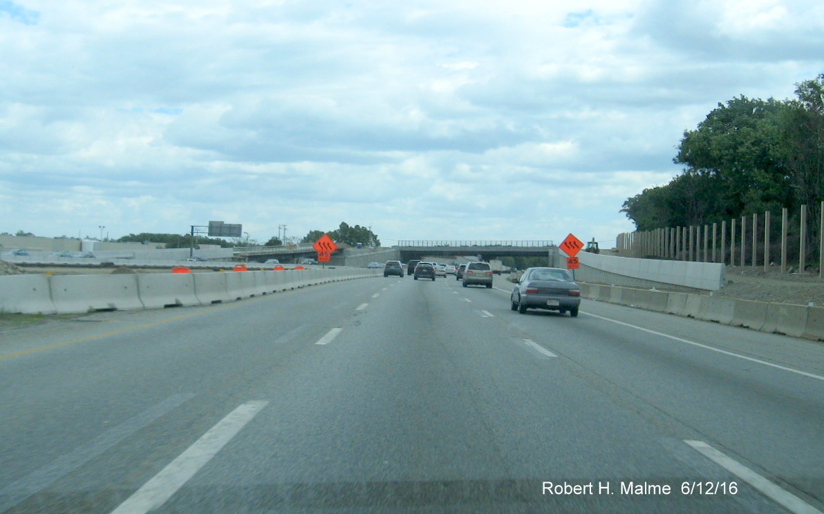 Image of construction approaching Kendrick St. bridge on I-95 South in Needham