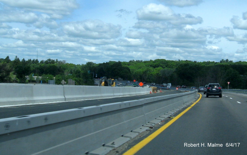 Image of construction in Add-A-Lane Project work zone on I-95 North interchange with MA 9 in Wellesley