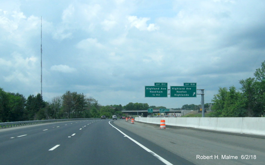 Image of new lane and shoulder requiring final paving approaching Highland Ave on I-95 North in Add-A-Lane Project work zone in Needham