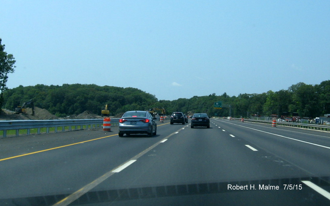 Image of need asphalt along I-95 South Add-a-lane construction zone in Dedham