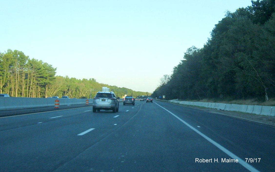 Image taken of construction in Add-A-Lane work zone along I-95 South in Needham