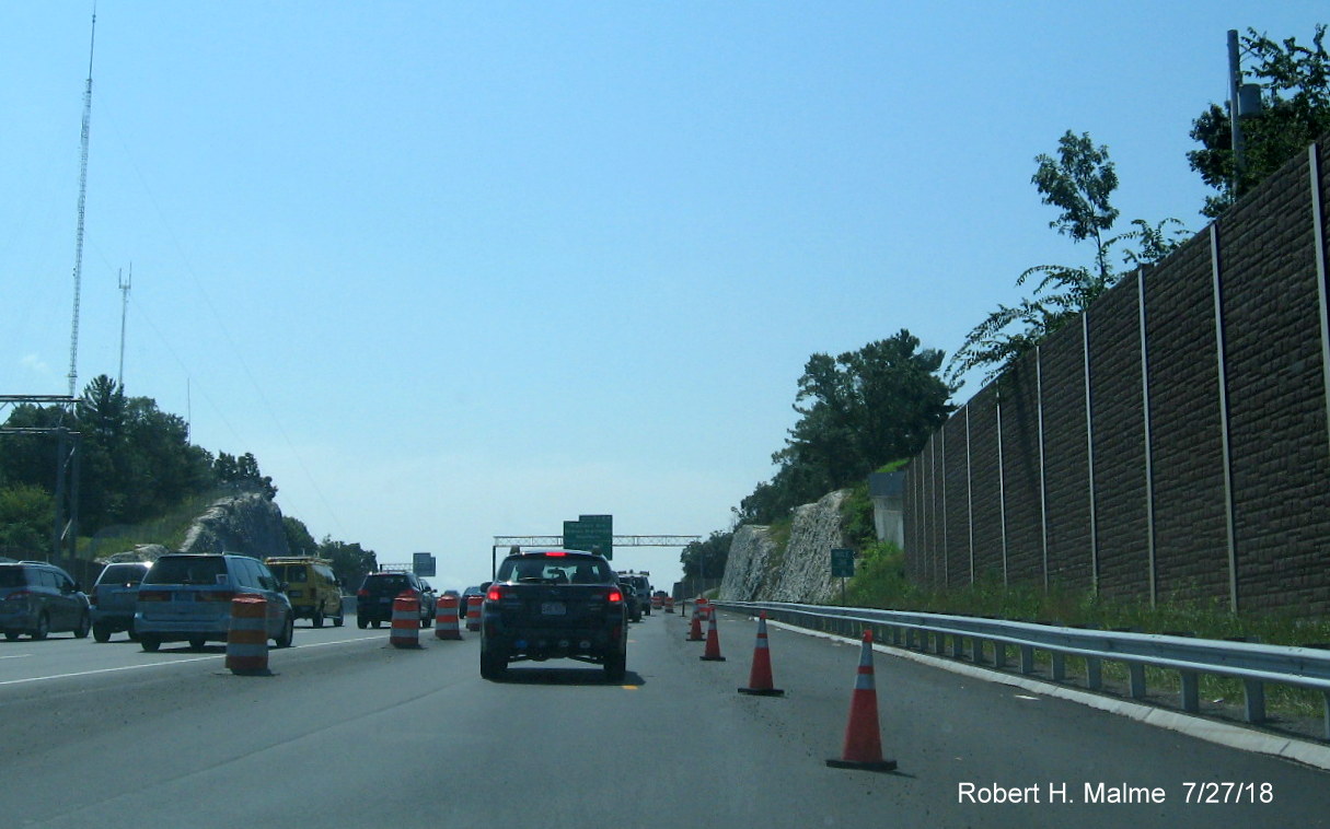 Image of construction work at merge of ramp from MA 9 to I-95 South in Add-A-Lane Project work zone in Wellesley
