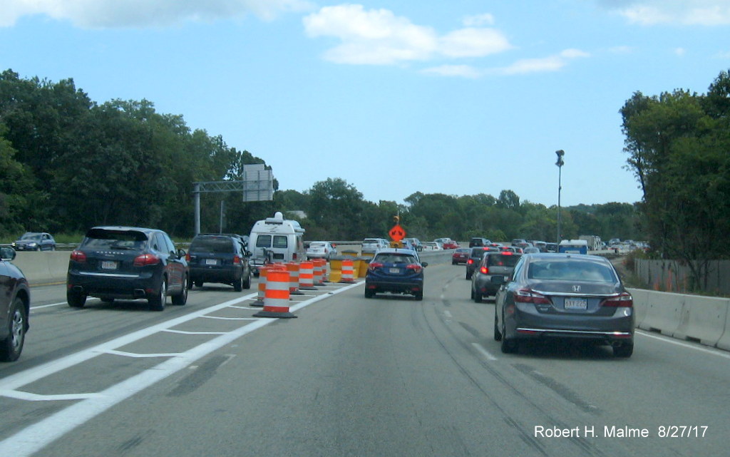Image taken of new traffic lane split on I-95 South prior to MA 9 exit in Add-A-Lane Project work zone in Wellesley