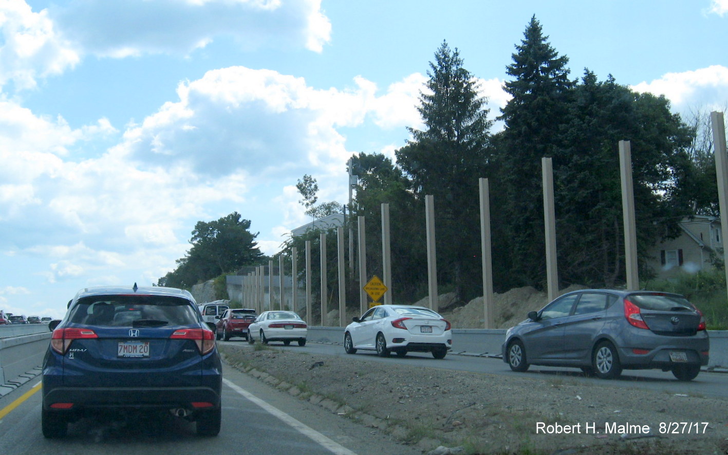 Image of traffic merging from MA 9 onto I-95 South in Add-A-Lane Project work zone in Wellesley