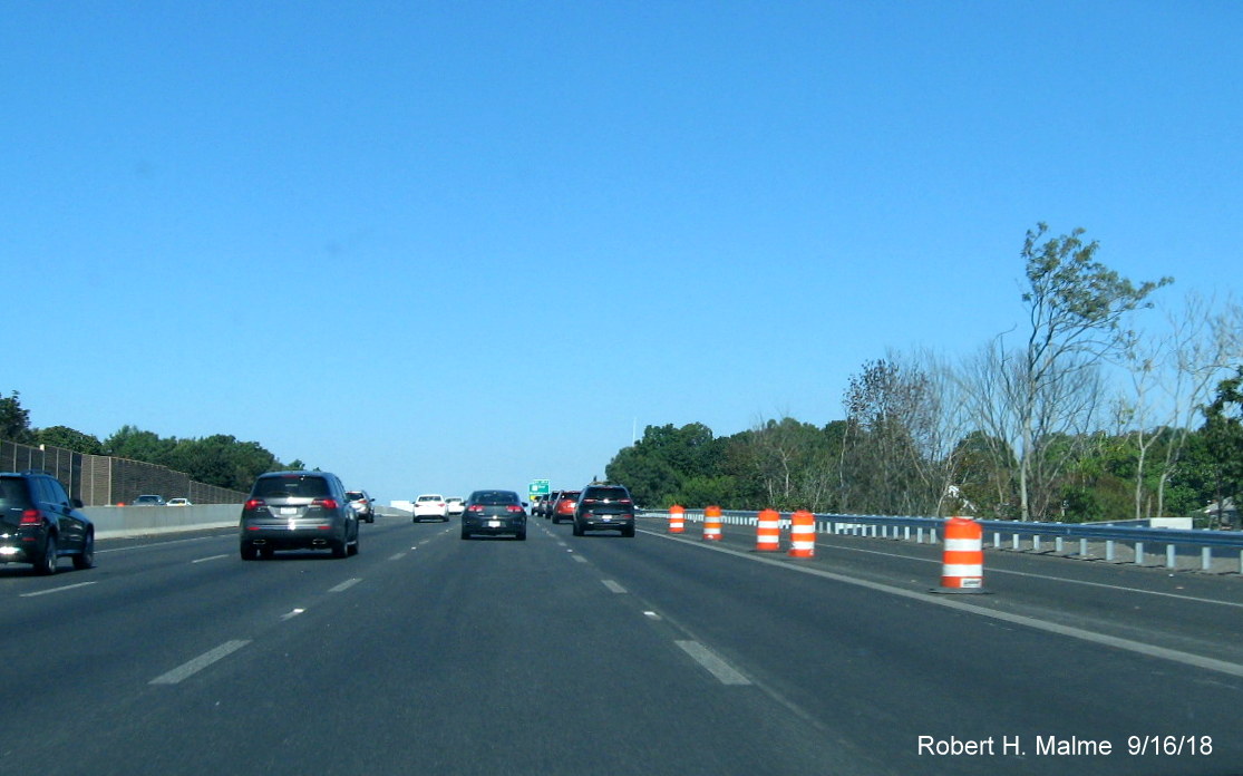 Image of construction barrels blocking use of future auxiliary travel lane on I-95 North in Add-A-Lane Project work zone in Needham