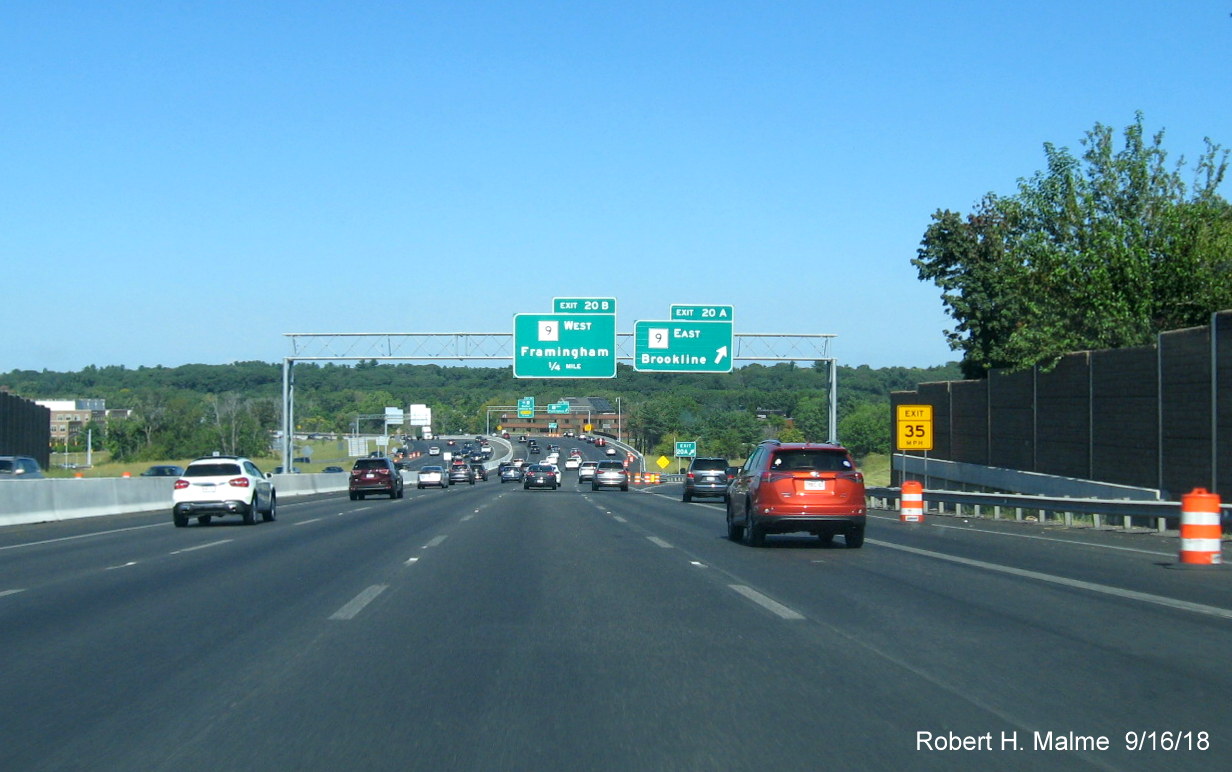 Image of 4 travel lanes open to traffic on I-95 North prior to MA 9 exit in Add-A-Lane Project work zone in Wellesley