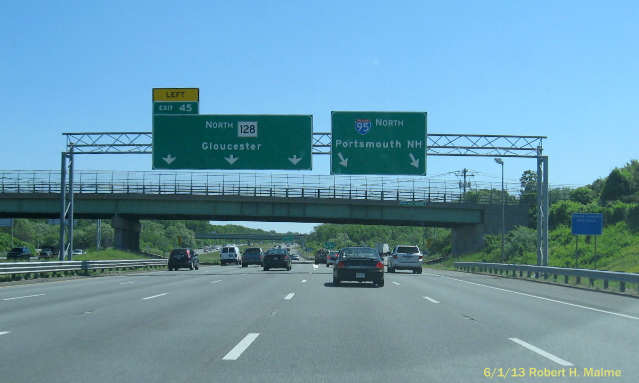 Image of on-ramp signage placed in 2012 at split of I-95 and MA 128 North in Peabody