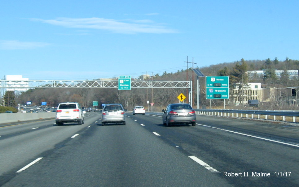 Image of activated Real Time Traffic sign on I-95/128 North in Waltham