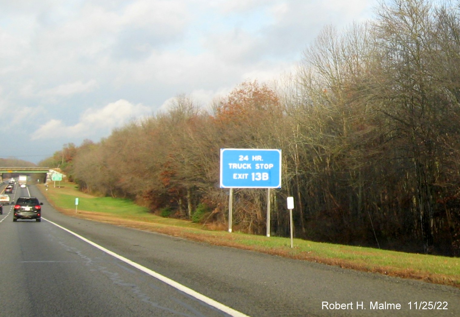 Image of blue informational sign for RI 127 exit just beyond RI 3 Westerly exit with new milepost based exit number on I-95 North, November 2022