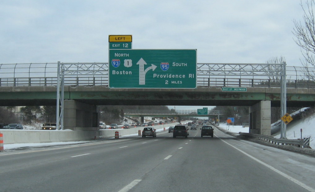 New signage for approaching I-93/US 1 and I-95 Split, Jan. 2010