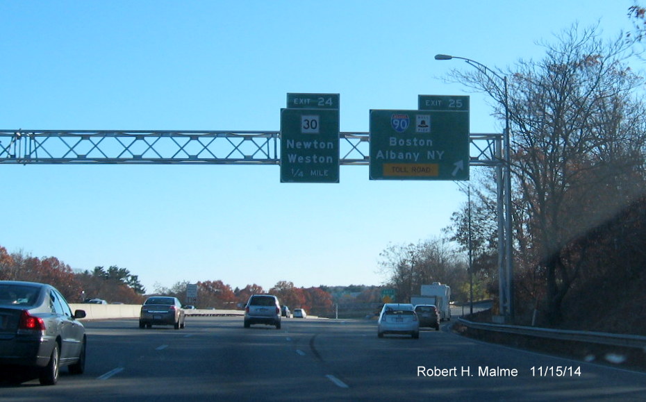 Image of new overhead signs at exit ramp to I-90 on I-95 South in Weston