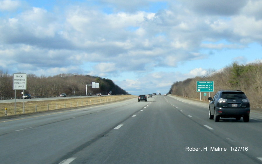 Destination distance sign on I-95 North in Danvers