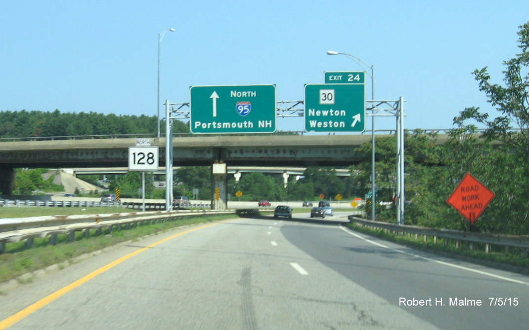 Image of new MA 128 shield near on-ramp to I-95 North in Weston
