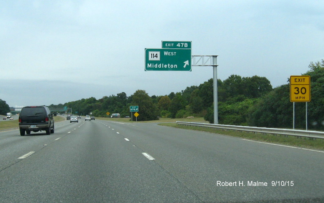Image of new overhead exit sign for MA 114 West on I-95 North