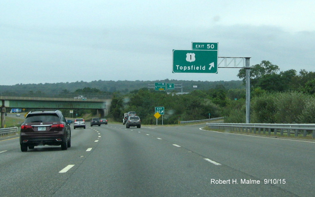 Image of overhead exit sign for US 1 on I-95 North in Danvers