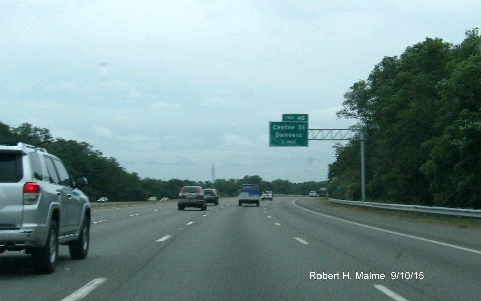 Image of 1 mile advance overhead sign for Centre Street exit on I-95 South in Danvers