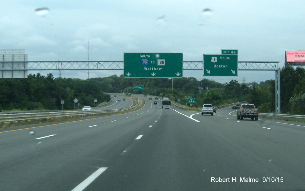 Image of overhead signage at US 1 South exit ramp from I-95 South in Peabody