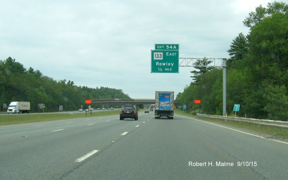 Image of new MA 133 1/2 mile advance overhead sign on I-95 North in Georgetown