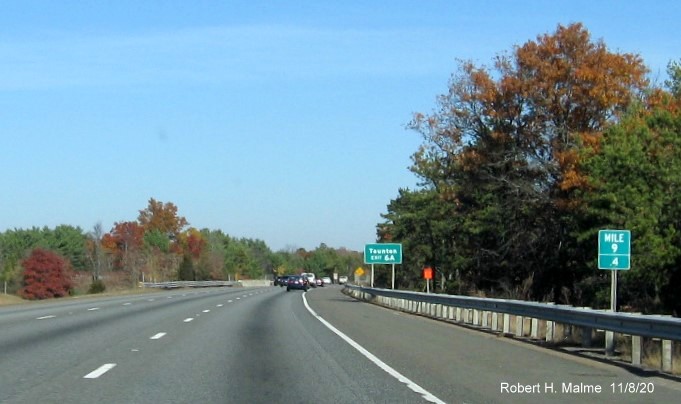 Image of orange contractor tag marking future site of advance overhead sign for I-495 exit on I-95 North in Mansfield, November 2020