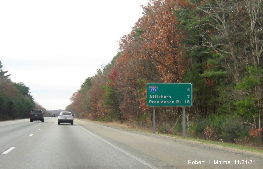Recently placed post-interchange distance sign on I-95 South in Mansfield, November 2021