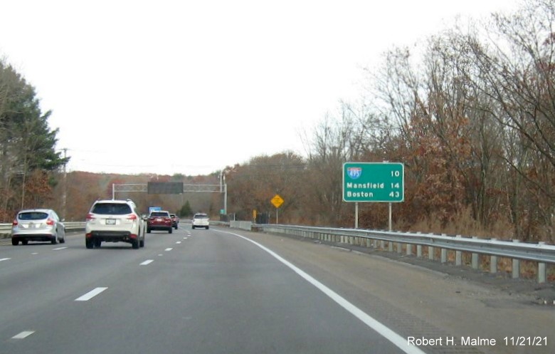 Recently placed new post-interchange distance sign on I-95 North in Attleboro, November 2021