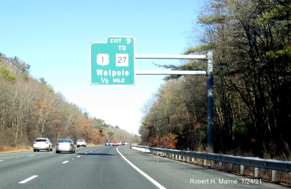Image of orange contractor tag marking future site of 1/2 mile advance overhead sign for US 1 exit on I-95 North in Walpole, January 2021
