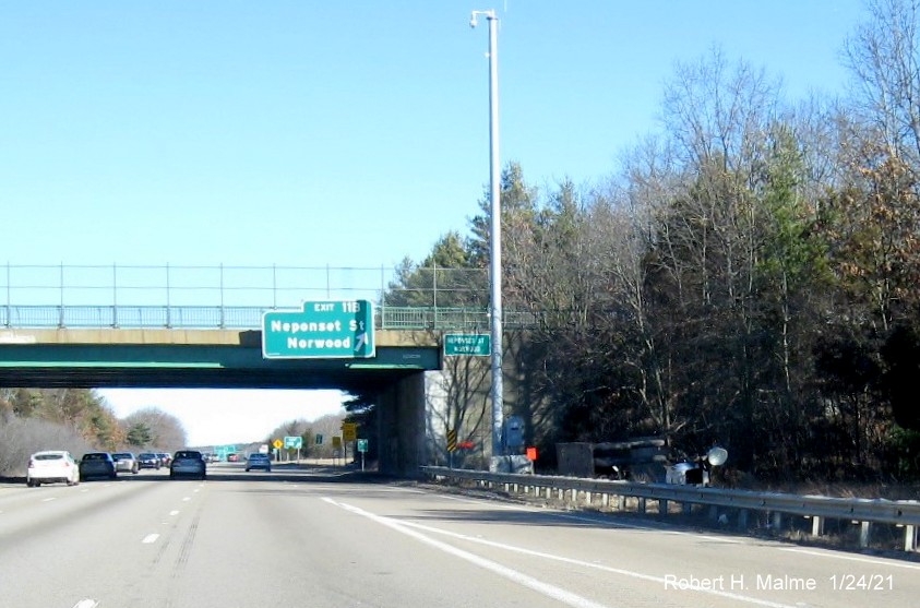 Image of orange contractor tag marking future site of 1 mile advance overhead sign for I-495 exits on I-95 North in Mansfield, January 2021