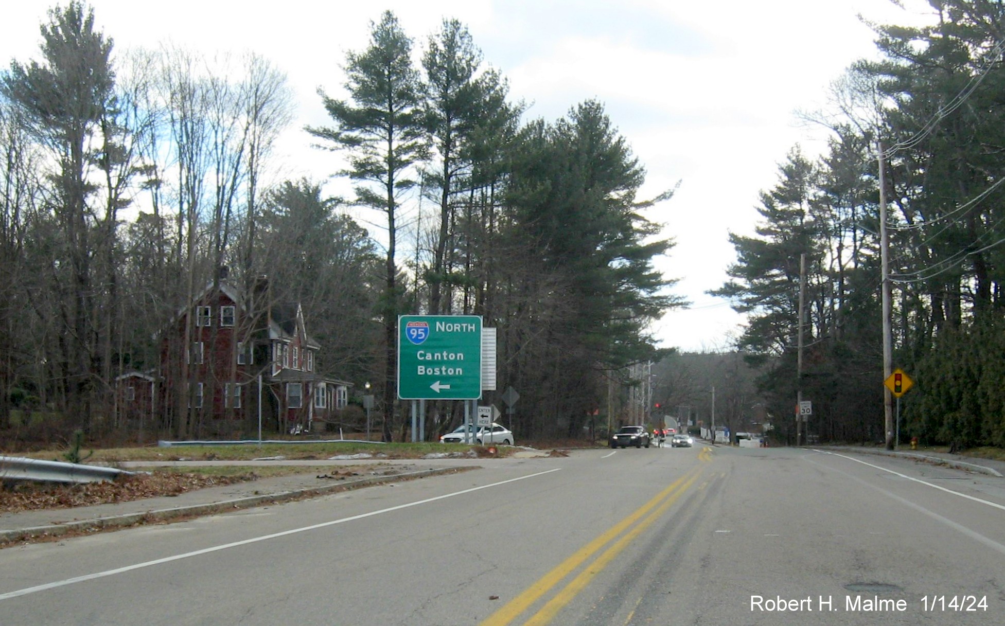 Image of I-95 North ramp sign seen from Coney Street heading east in Sharon, January 2024