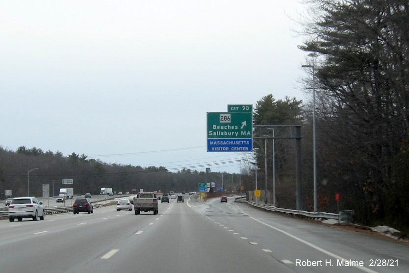 Image of overhead ramp sign for the MA 286 exit with new milepost based exit numbers on I-95 South in Seabrook, NH, February 2021