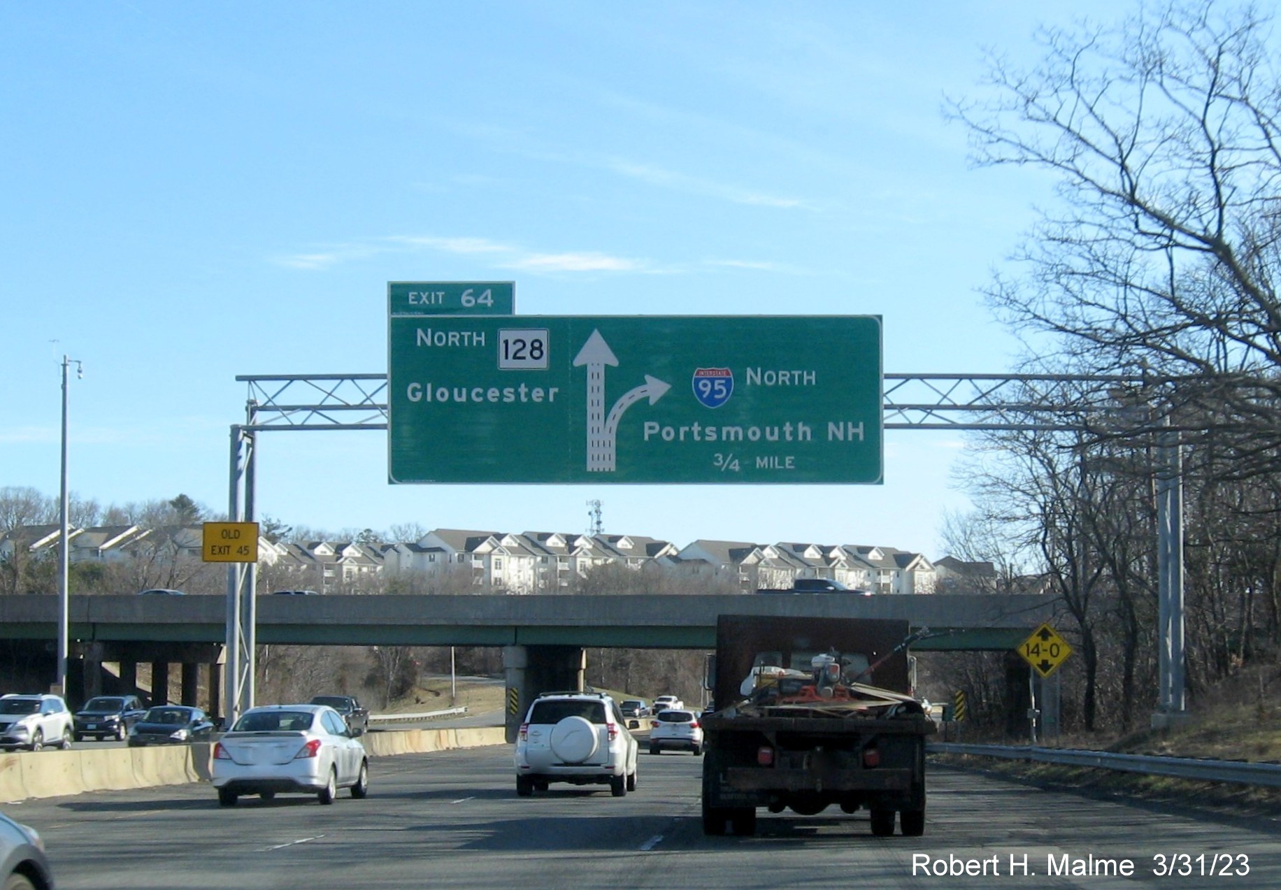 Image of recently replaced 3/4 mile advance diagrammatic sign for MA 128 North exit on I-95 North in Peabody, March 2023