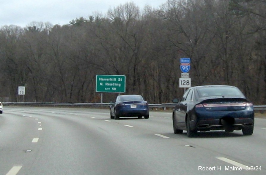 Image of revised South I-95/MA 128 reassurance marker with white directional banner, March 2024