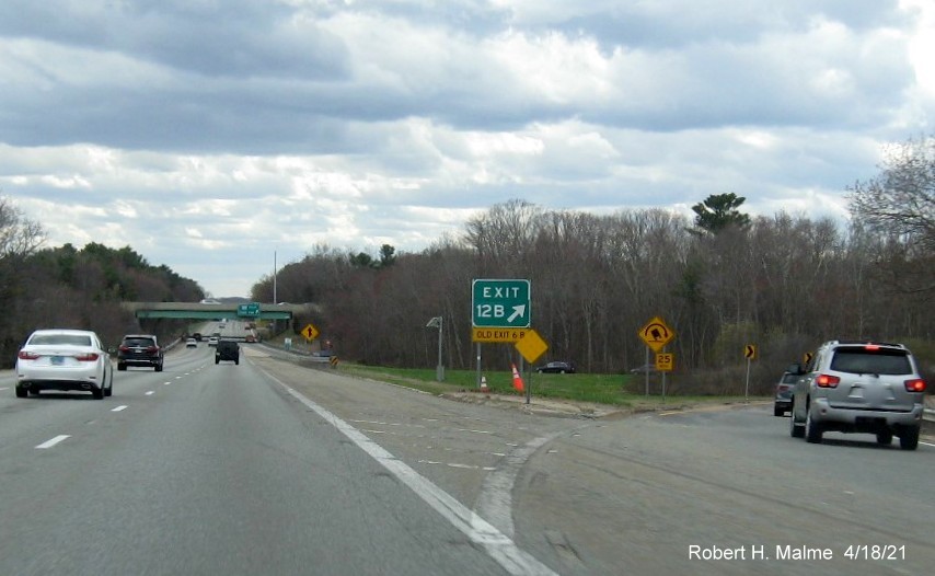 Image of gore sign for I-495 North exit with new milepost based exit numbers and yellow Old Exit 6 B sign attached below on I-95 South in Foxboro, April 2021
