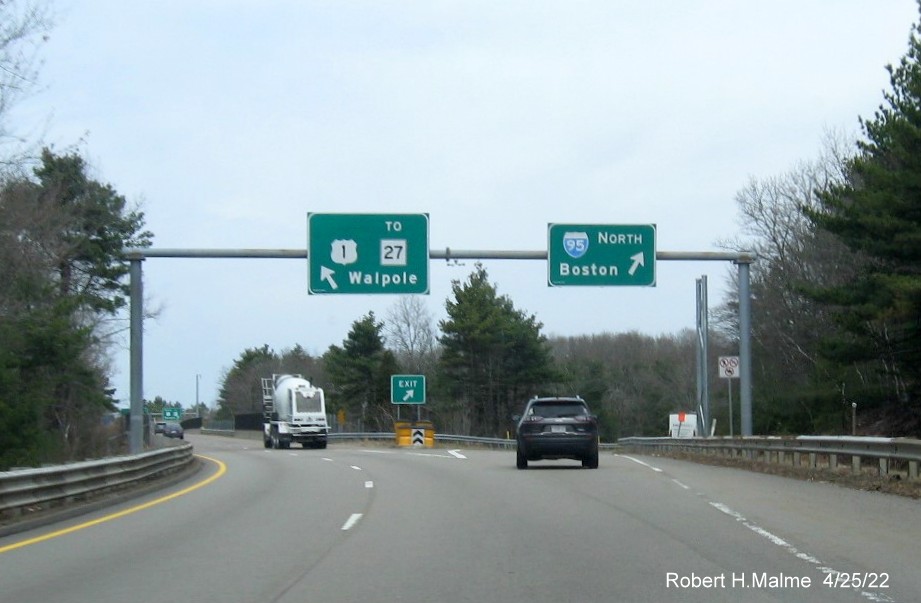 Image of new support posts for future guide signage at I-95 North ramp on US 1 North in Sharon, April 2022