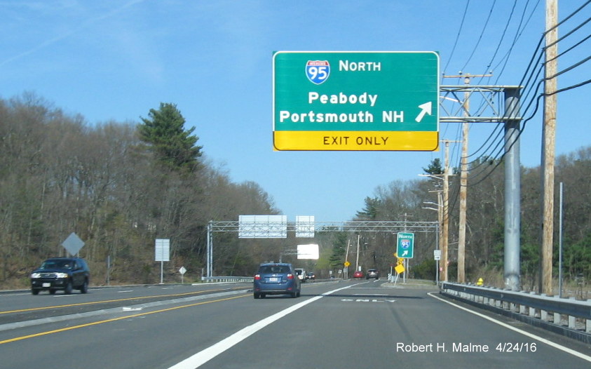 Image of overhead and ground-mounted I-95 North guide signs on MA 109 East in Dedham