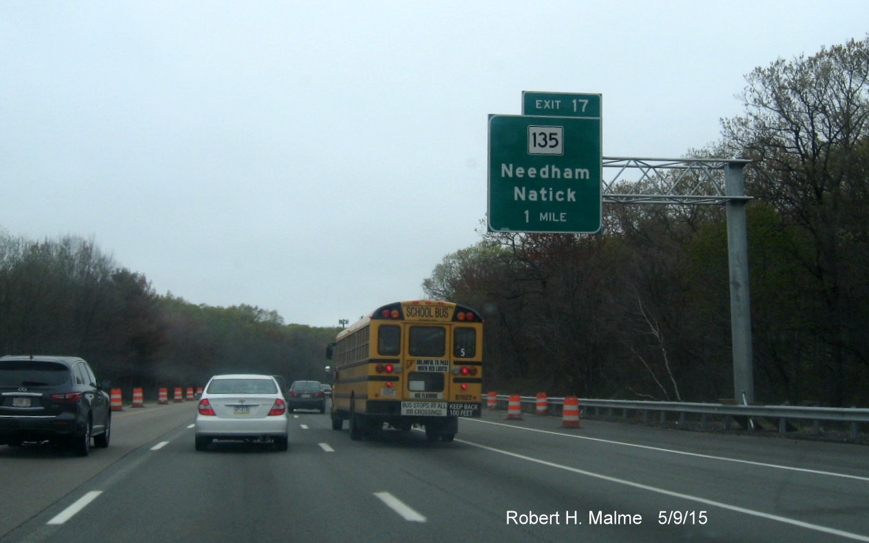 Image of exit signage for MA 109 West and new bridge on I-95 North in Dedham
