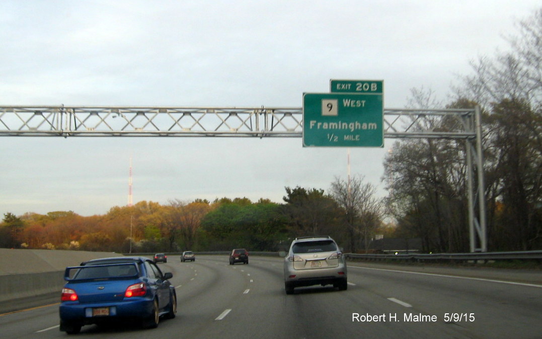 Image of 1/2 Mile Advance Overhead sign for MA 9 West exit on I-95 South in Wellesley