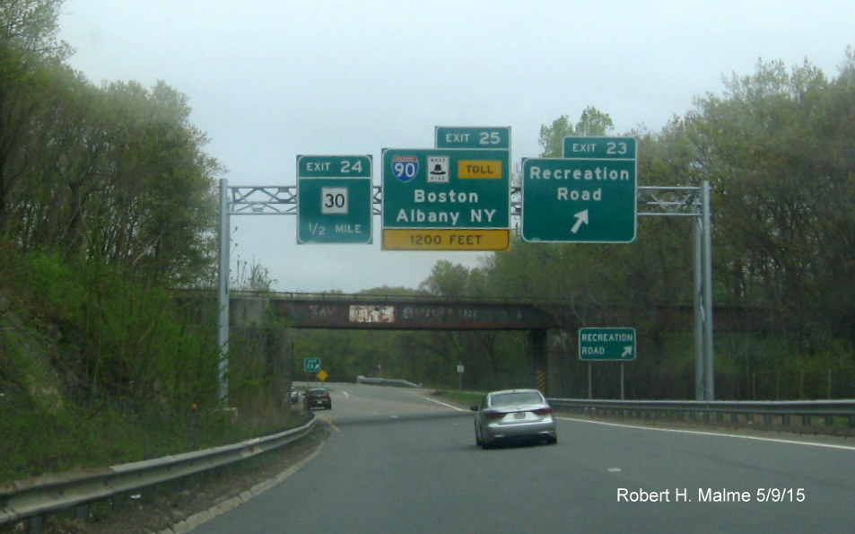 Image of overhead signs along ramp to I-90 MassPike/MA 30 from I-95 North in Weston