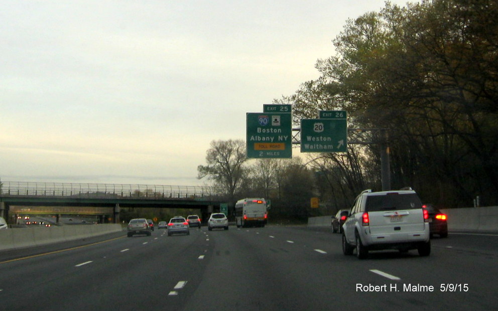 Replacement image of new overhead signs for I-90 Mass Pike on I-95 South in Waltham