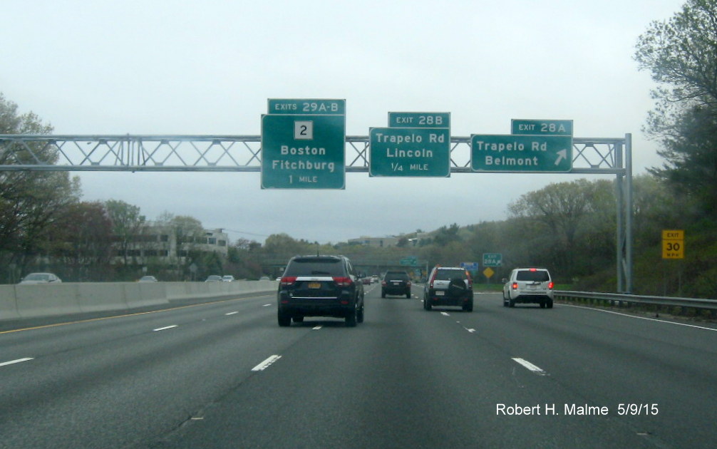 Image of overhead signage at Trapelo Rd exit on I-95 North in Waltham