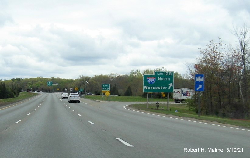 Image of ground mounted ramp sign for I-495 North exit with new milepost based exit number on I-95 North in Mansfield, May 2021