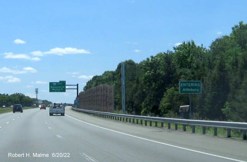 Image of newly placed support for future I-295 South 1/2 mile advance overhead sign on I-95 South in Attleboro, June 2022