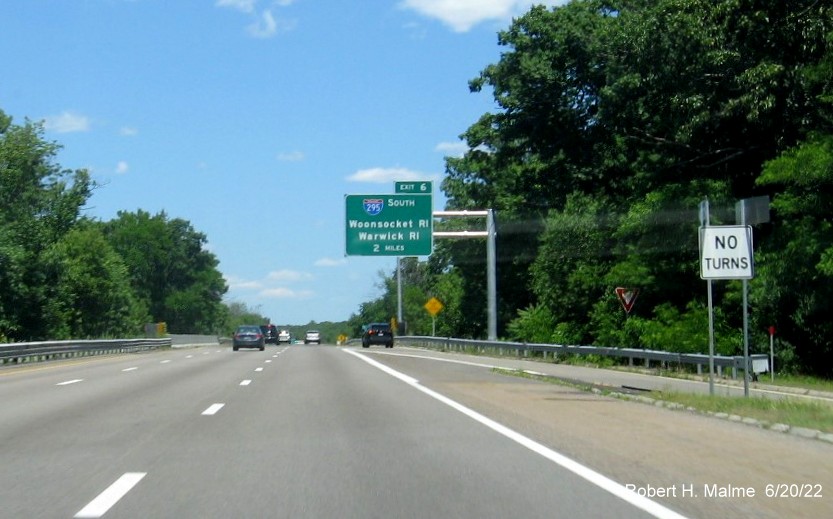 Image of newly placed 2 Miles advance overhead sign for I-295 South exit on I-95 North in Attleboro, June 2022