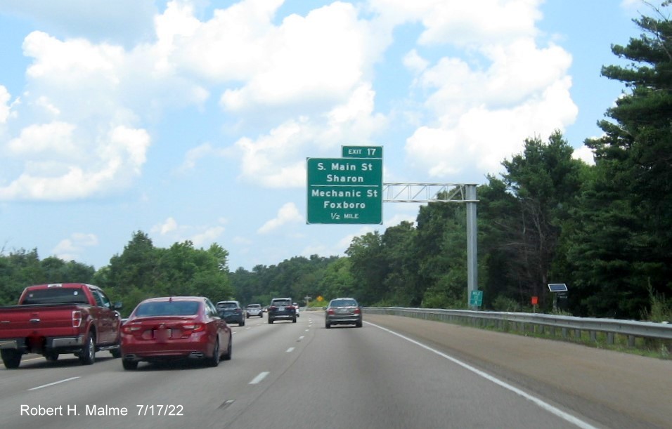 Image of newly placed 1/2 mile advance overhead sign for South Main Street/Mechanic Street exit on I-95 South in 
          Foxboro, July 2022