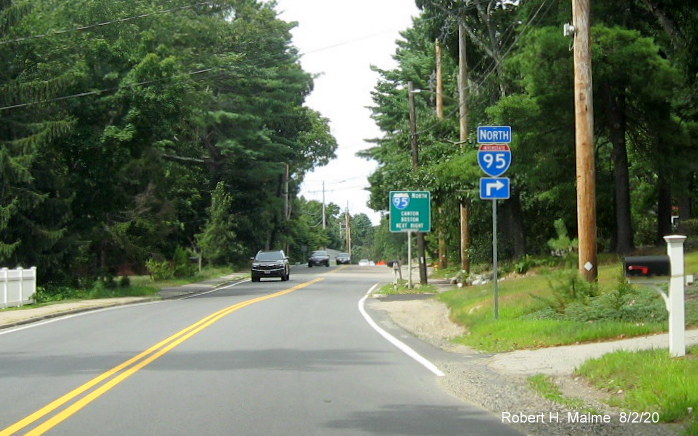 Recently placed South I-95 trailblazer prior to exit ramp on Coney Street in Sharon heading west, August 2020