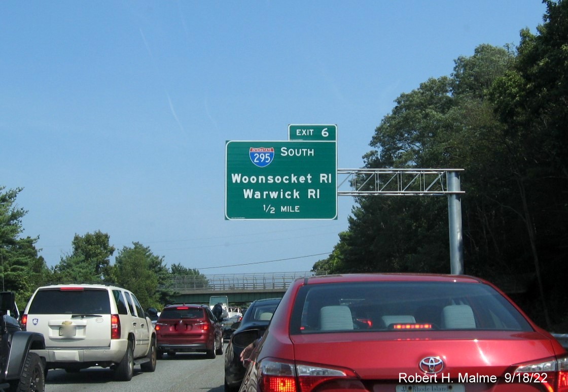 Image of newly placed 1/2 Mile advance overhead sign for I-295 South exit on I-95 North in Attleboro, September 2022